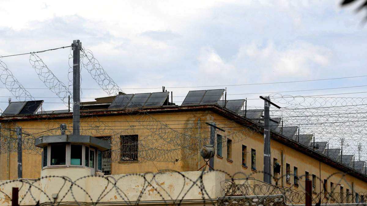 Μαφία των φυλακών: Ο αρχιμαφιόζος ομολογεί για Ζαφειρόπουλο κι απειλεί Τσοβόλα
