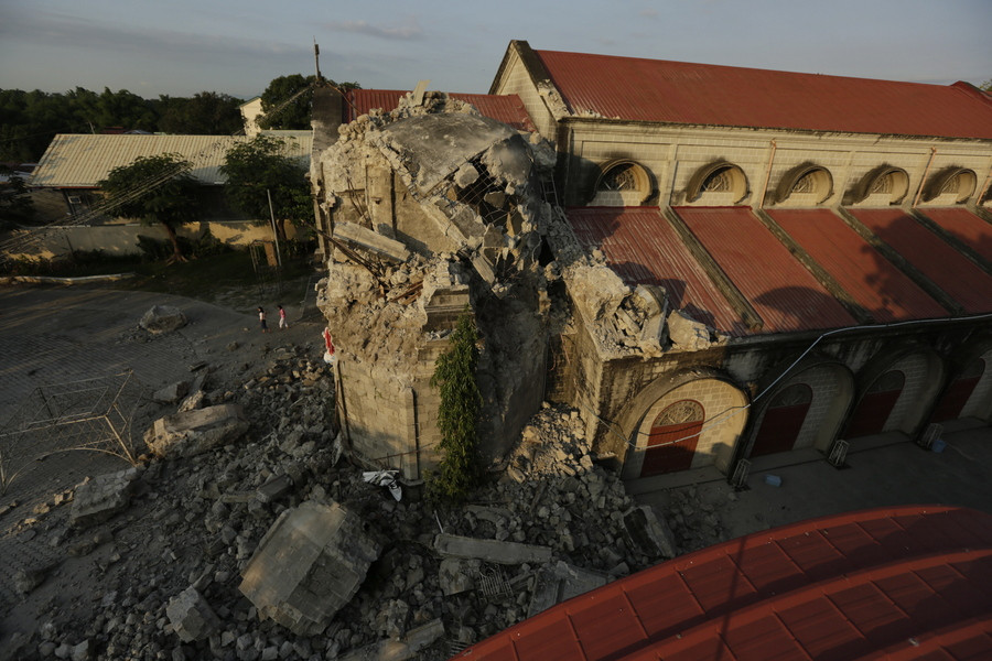Φιλιππίνες: Νέος ισχυρός σεισμός σήμερα – Αυξάνονται οι νεκροί από τον χθεσινό