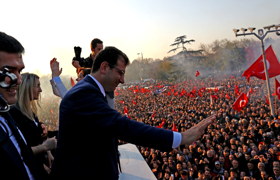 Εκρέμ Ιμάμογλου: Το «ανεκτικό πρόσωπο» της Κωνσταντινούπολης;