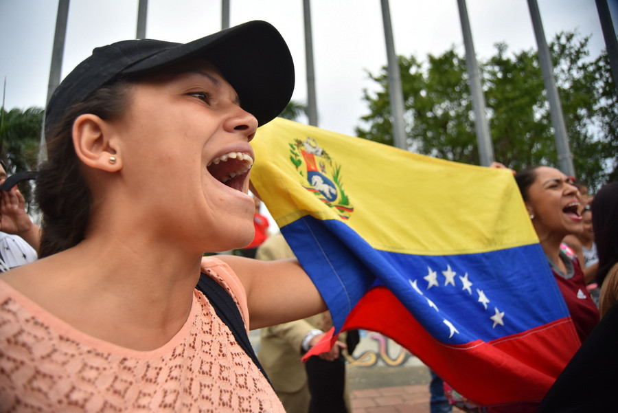 Βενεζουέλα: Άφωνη, αμήχανη και λίγη η Ευρώπη