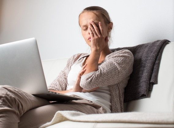 Δέκα πιθανοί λόγοι υγείας που νιώθετε κούραση όλη την ημέρα