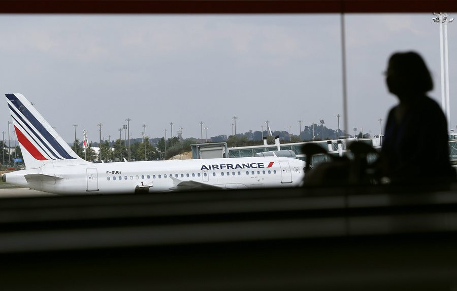 Βλάβη στο σύστημα εξαερισμού προκάλεσε την αναγκαστική προσγείωση του αεροσκάφος της Air France