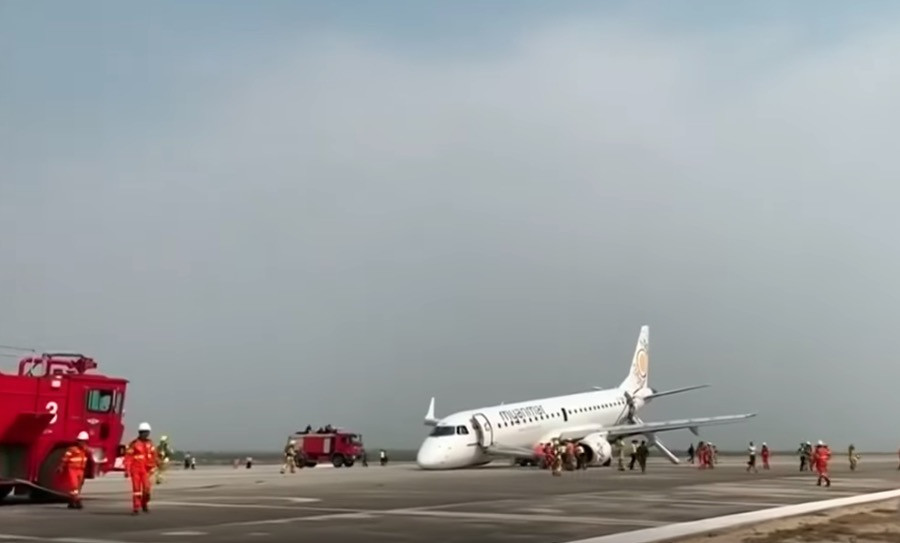 Πιλότος προσγείωσε αεροπλάνο χωρίς ρόδες [Βίντεο]