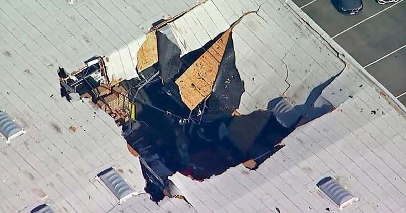 F-16 καρφώθηκε σε κτίριο στην Καλιφόρνια