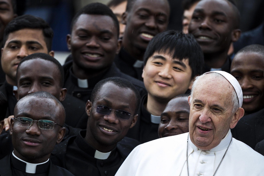 Ιταλία: Με τον Πάπα τα έβαλε η ακροδεξιά