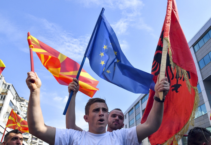 Έναρξη των ενταξιακών διαπραγματεύσεων για Βόρεια Μακεδονία -Αλβανία προτείνει η Κομισιόν