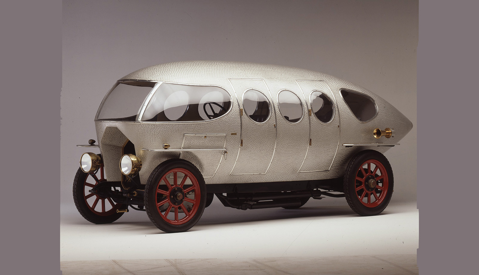 Μεταξύ τέχνης και τεχνολογίας: Alfa Romeo Concepts