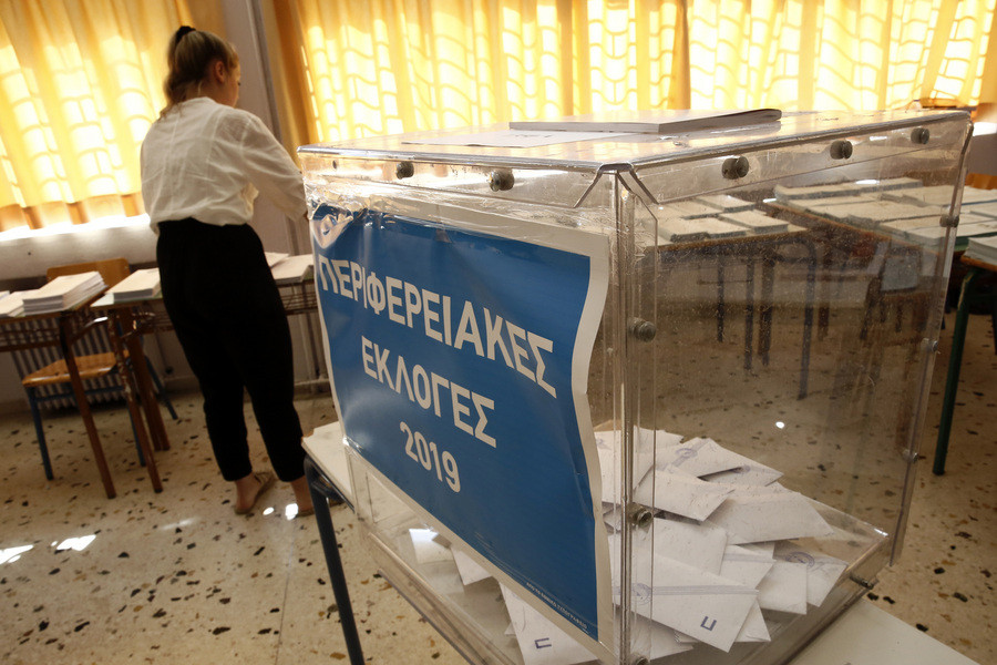 Οι «μάχες» των επαναληπτικών εκλογών σε περιφέρειες και δήμους
