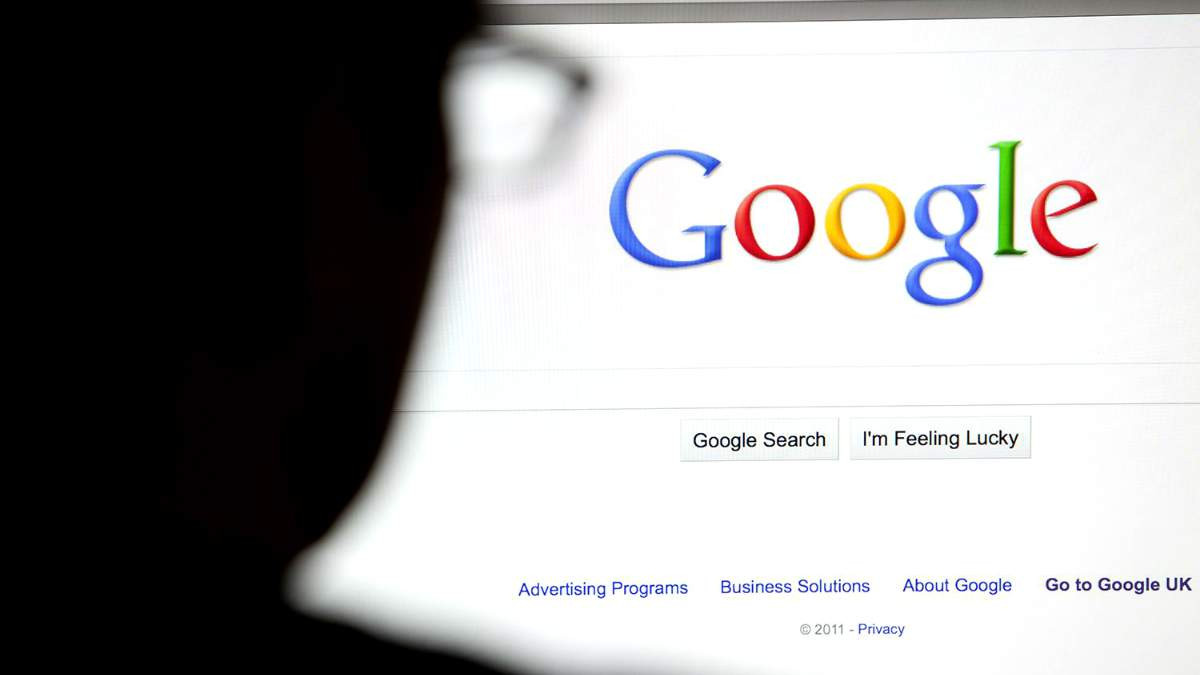 Ο αμερικανικός Τύπος κατηγορεί την Google ότι πλουτίζει από αυτόν