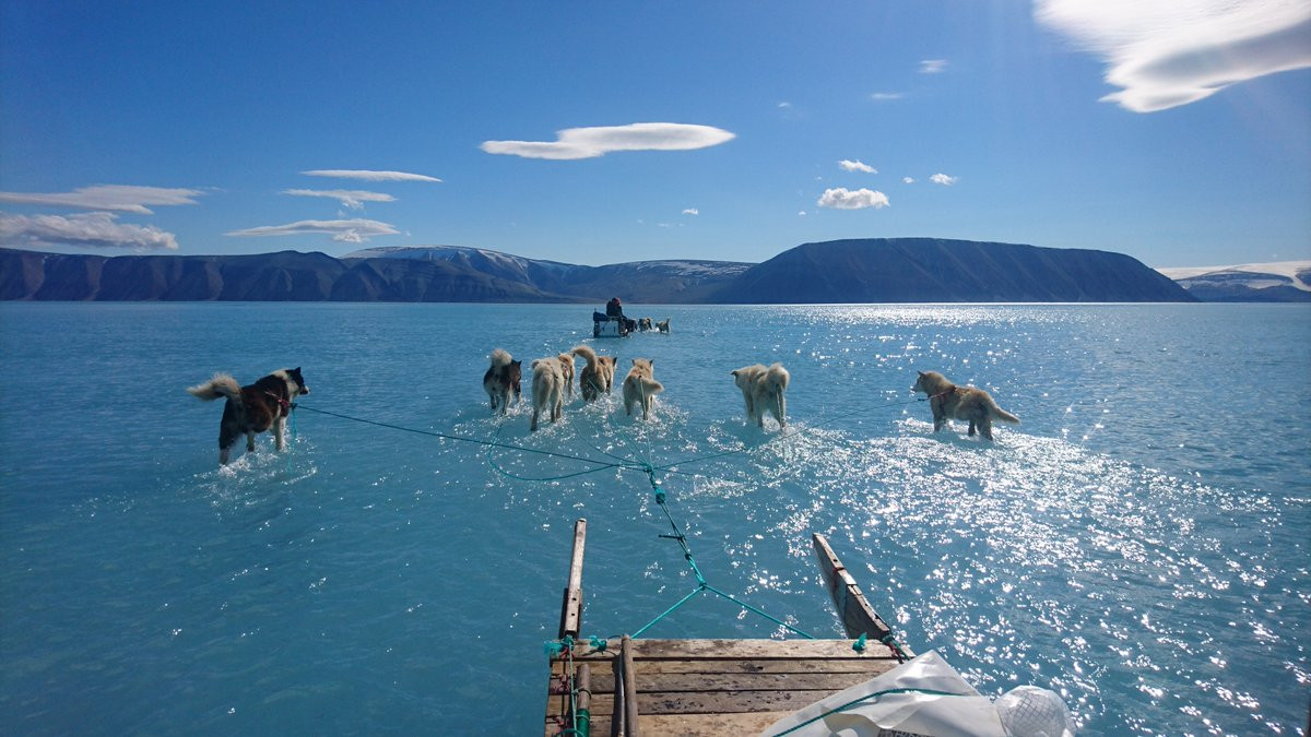 Γροιλανδία: Χάθηκαν 2 γιγατόνοι πάγου μέσα σε μια ημέρα