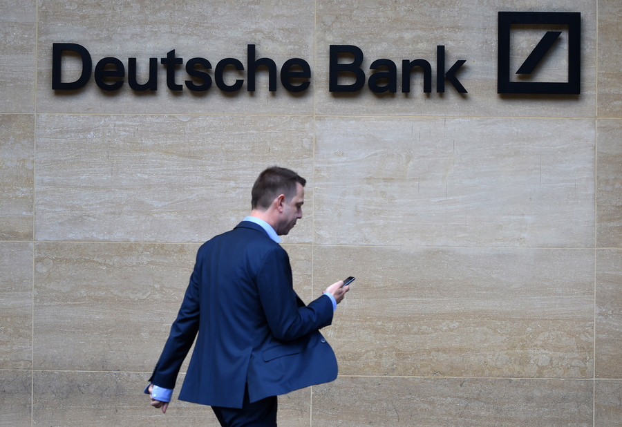 Στο «μικροσκόπιο» η Deutsche Bank για ξέπλυμα μαύρου χρήματος