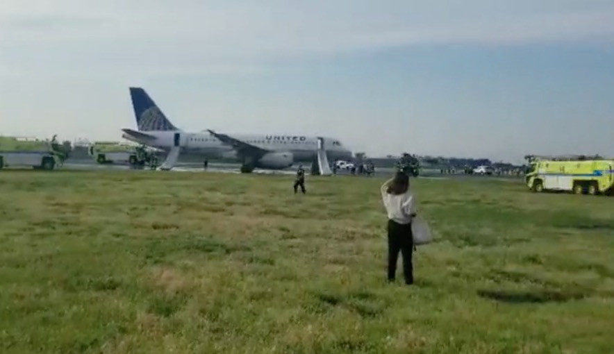Λαχτάρησαν επιβάτες της United στο αεροδρόμιο του Νιου Τζέρσεϊ