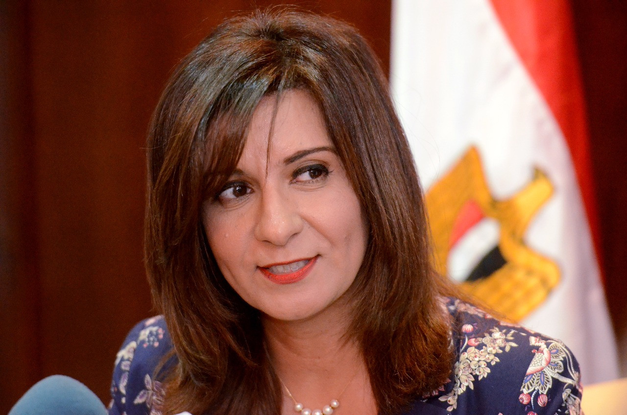 Αιγύπτια υπουργός απειλεί με αποκεφαλισμό τους αντιφρονούντες [Βίντεο]