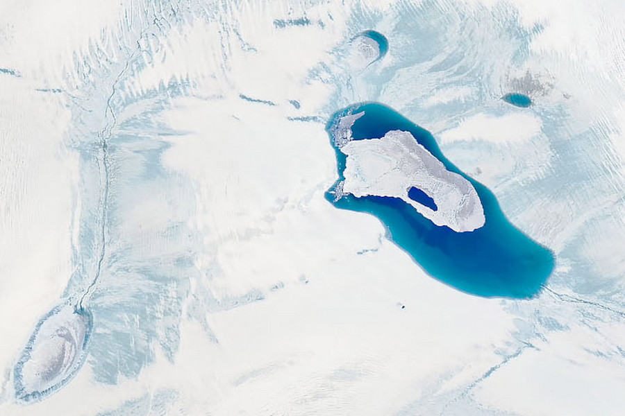 Γροιλανδία: Έλιωσαν 10 δις τόνοι πάγου σε μια ημέρα [Βίντεο]