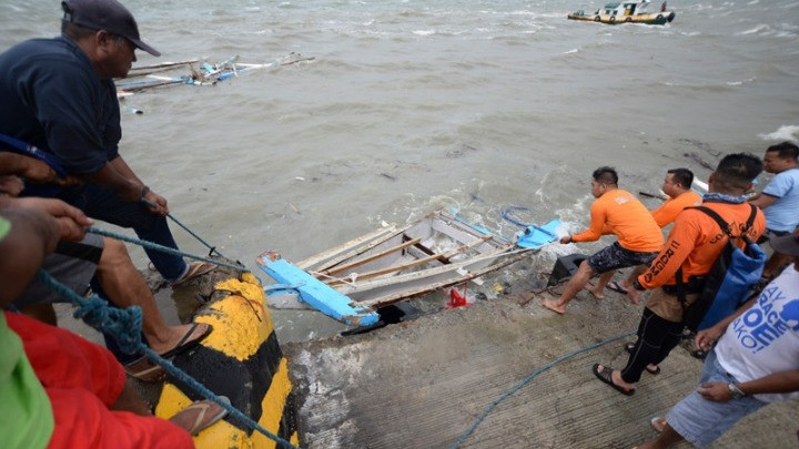 Πάνω από 30 νεκροί από βύθιση τριών φεριμπότ στις Φιλιππίνες