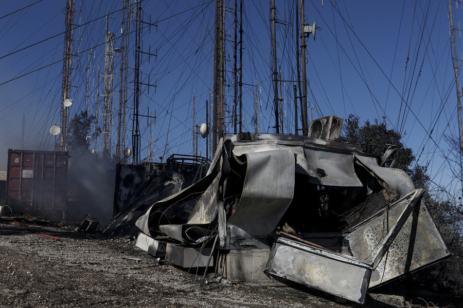 Ολική η καταστροφή σε ραδιοφωνικούς σταθμούς από τη φωτιά στον Υμηττό