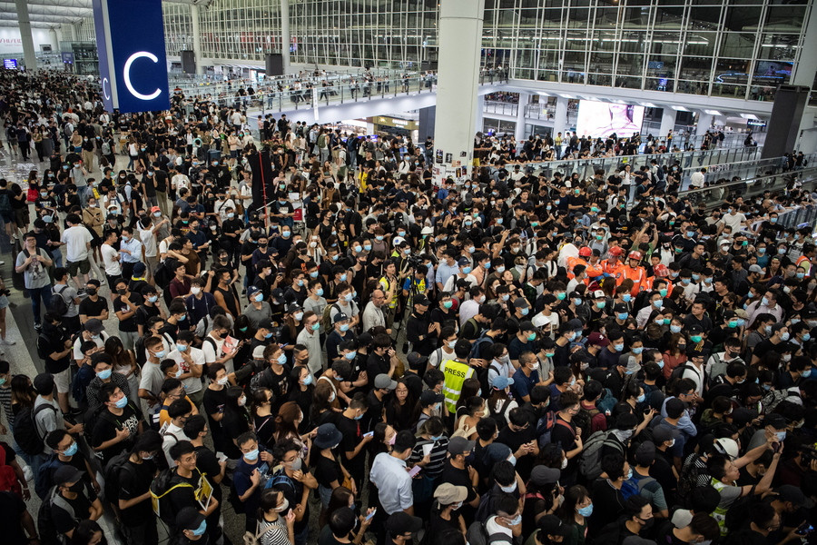 Σε κρίσιμη καμπή η αναταραχή του Χονγκ Κονγκ