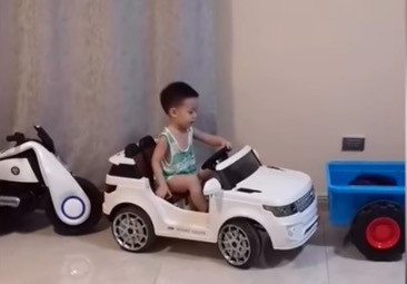 Αυτός ο 4χρονος παρκάρει καλύτερα από σένα [ΒΙΝΤΕΟ]