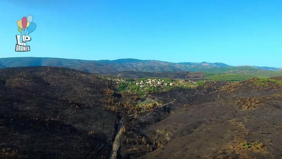 Το μαύρο αποτύπωμα της πυρκαγιάς στην Εύβοια από ψηλά [Βίντεο]