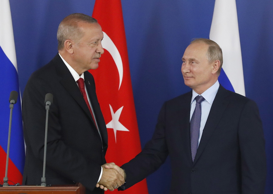 «Τραβάει το σχοινί» απέναντι στις ΗΠΑ ο Ερντογάν – Μετά τους S – 400 διαπραγματεύεται και ρώσικα αεροσκάφη