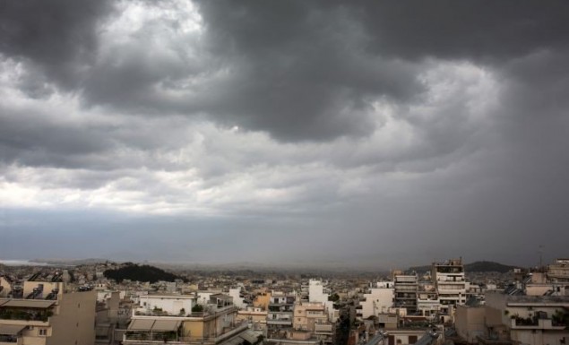 Αλλάζει ο καιρός: Έρχονται βροχές και καταιγίδες