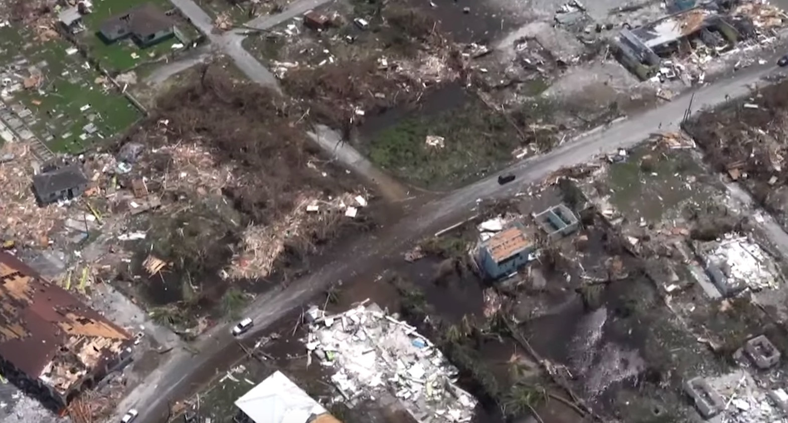 Ενισχύθηκε ο τυφώνας Ντόριαν – Στους 20 οι νεκροί