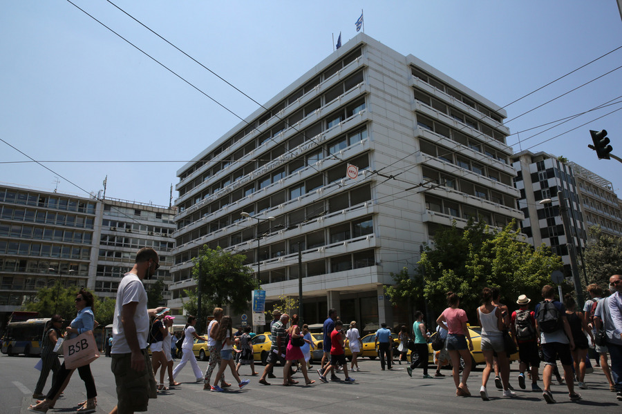 ΝΔ για μισθούς και ανάπτυξη… μέσω Ζιμπάμπουε