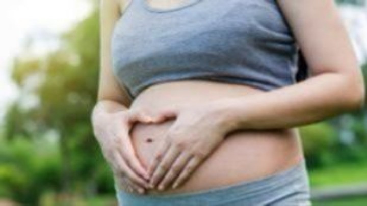 Μέχρι το έμβρυο φτάνουν οι ρύποι της ατμόσφαιρας, σύμφωνα με νέα έρευνα