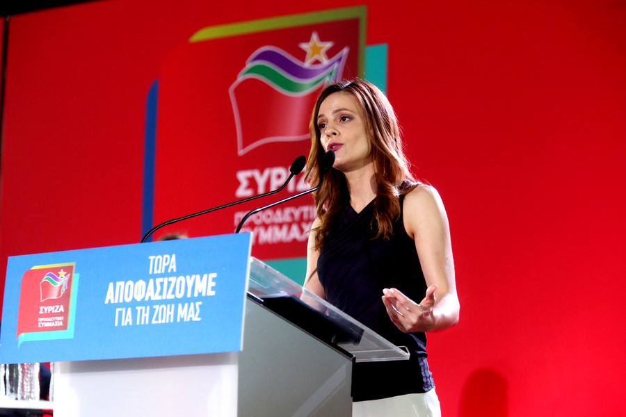 E. Αχτσιόγλου στο Tvxs.gr: Όσο πιο μαζικός ΣΥΡΙΖΑ, τόσο πιο ριζοσπαστικός