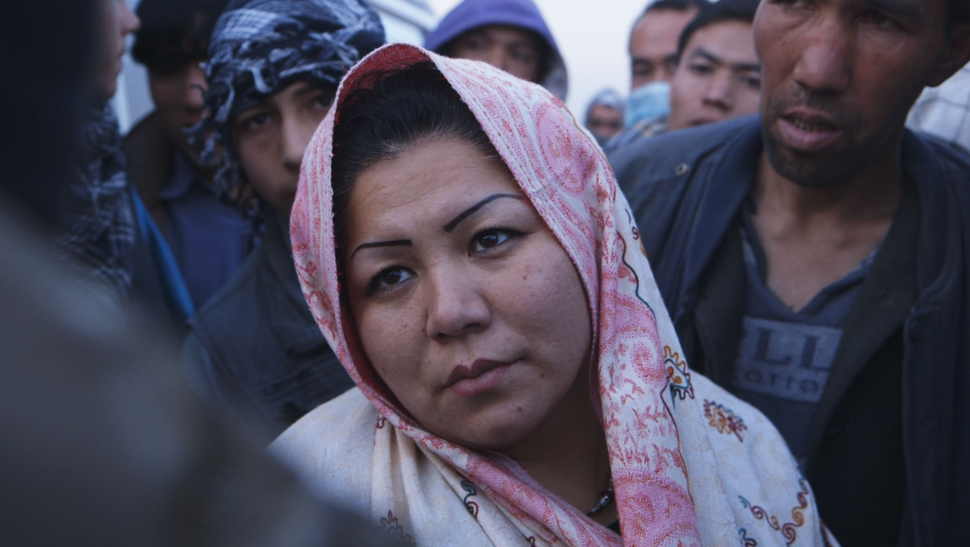Laila at the Bridge: Η πραγματικότητα μιας γυναίκας στην Καμπούλ που τα βάζει με τη μαφία των ναρκωτικών