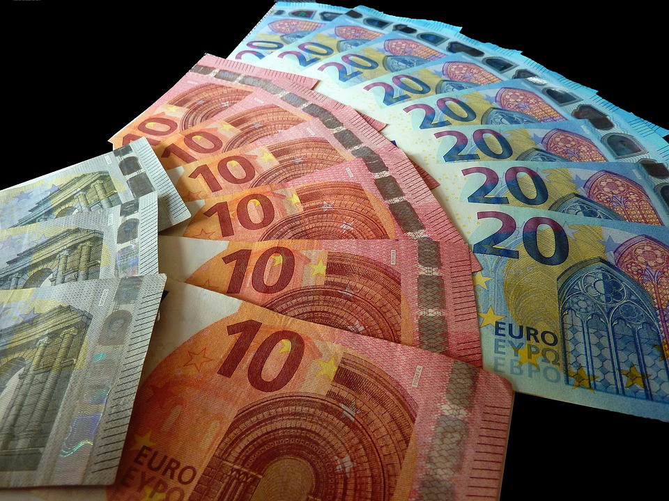 Πρόστιμο 46.000 ευρώ σε τέσσερις εισπρακτικές εταιρείες