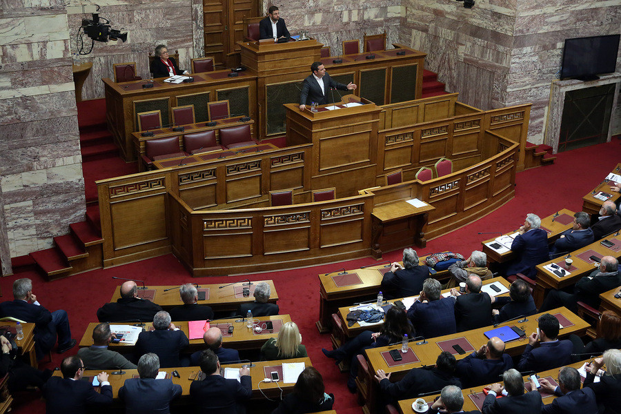 Ερώτηση του ΣΥΡΙΖΑ για τα δάνεια σε κόμματα και ΜΜΕ