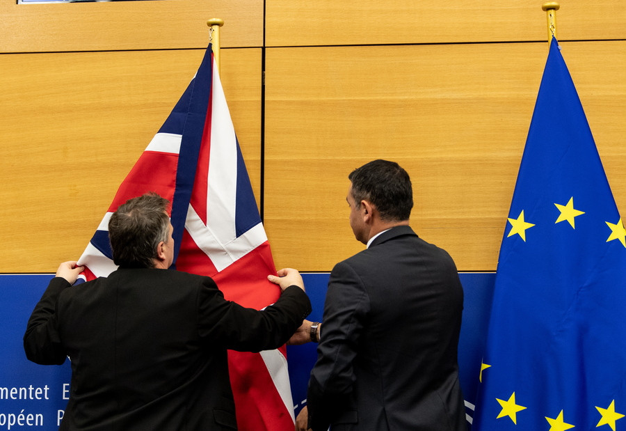 Χαμηλώνουν τις προσδοκίες για άμεση συμφωνία για το Brexit οι Ευρωπαίοι