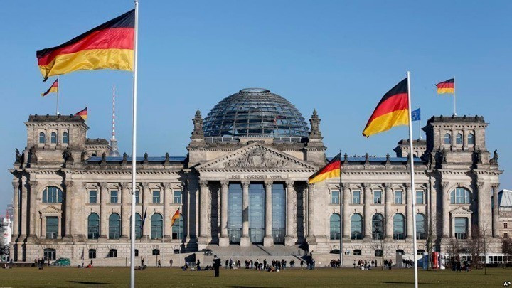 Μήνυμα από Βερολίνο: Ξεχάστε τις πολεμικές αποζημιώσεις