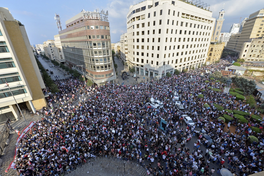 Πρωτοφανές κίνημα διαμαρτυρίας στον Λίβανο [Φωτογραφίες