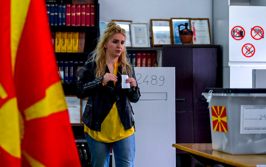 Βόρεια Μακεδονία: Στις 12 Απριλίου θα διεξαχθούν οι πρόωρες εκλογές