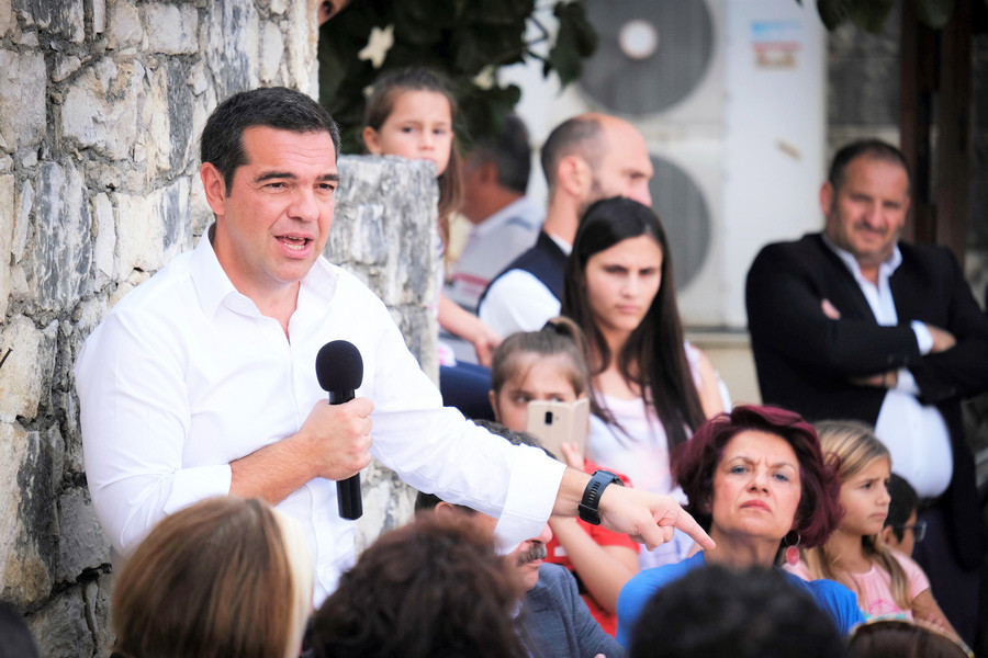 Τσίπρας από Ρέθυμνο: Αναγκαία η συμμετοχή των πολιτών στη συνδιαμόρφωση των θέσεων του ΣΥΡΙΖΑ