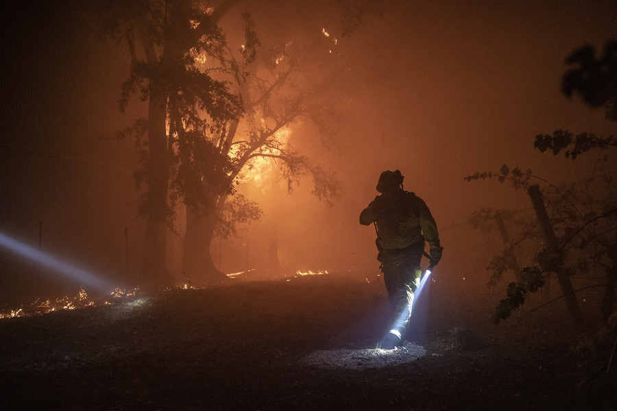 Σε κατάσταση έκτακτης ανάγκης η Καλιφόρνια λόγω των πυρκαγιών [Βίντεο]