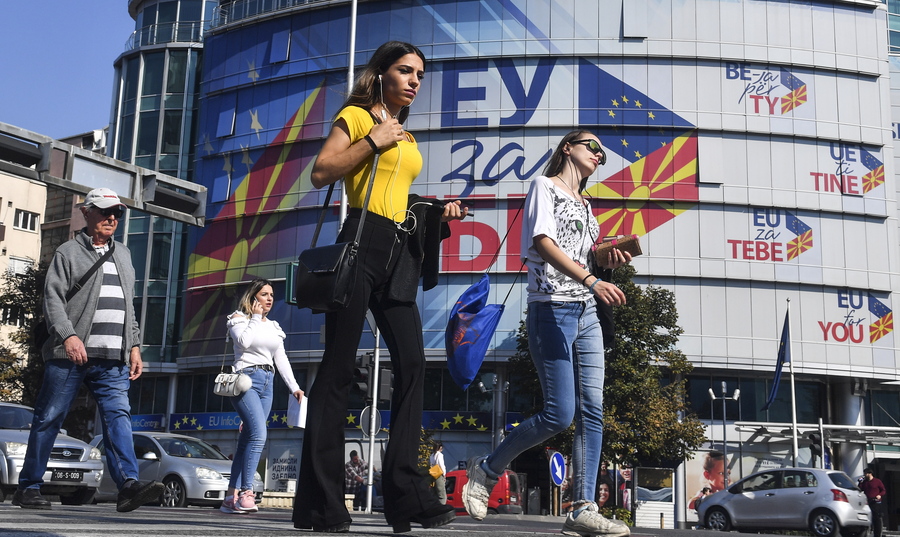 Σασόλι προς Βόρεια Μακεδονία: «Ανήκετε στην οικογένειά μας»