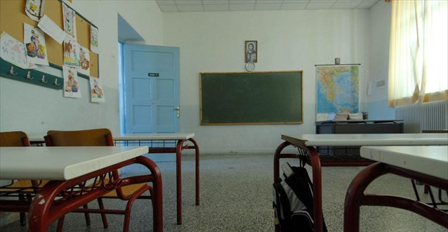 Μαθητής υποχρεώθηκε να παρακολουθήσει Θρησκευτικά στο σχολείο