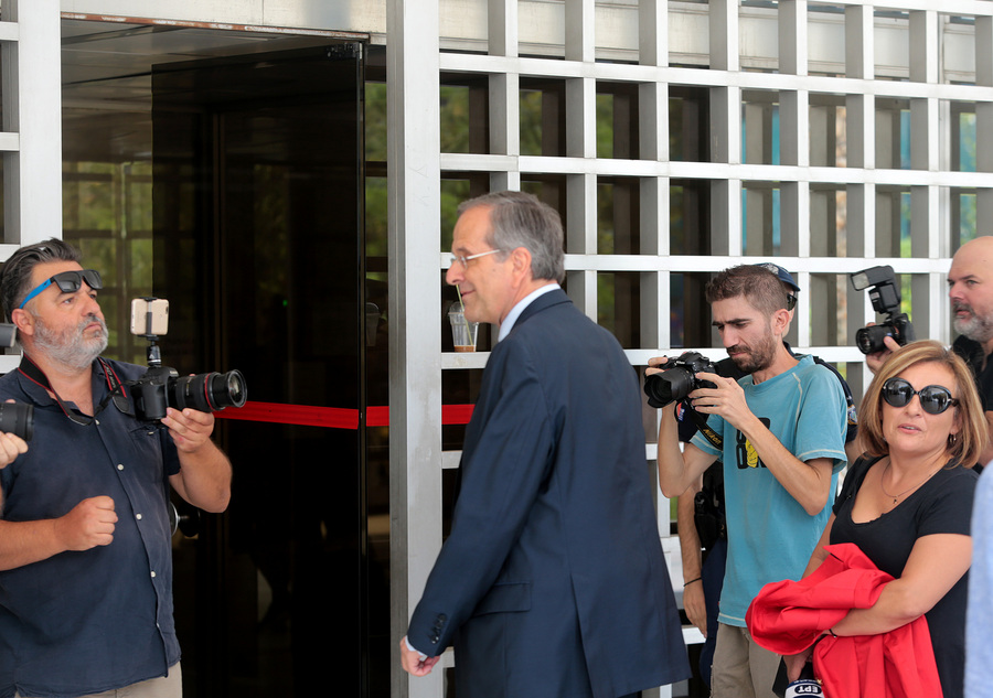 «Αμφιβολίες το μυαλό μου βασανίζουνε πολλές»