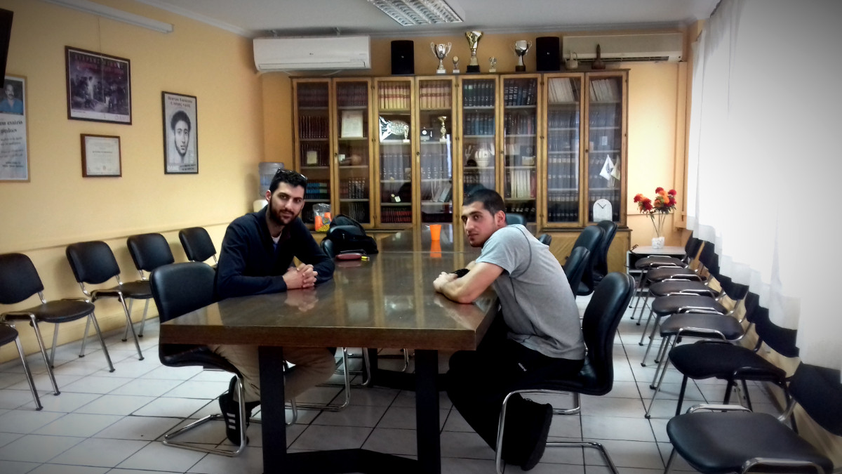 Οι δύο φοιτητές που συνελήφθησαν στην ΑΣΟΕΕ μιλούν στο Tvxs.gr: «Το μήνυμα είναι ότι όποιος διεκδικεί θα τιμωρείται»