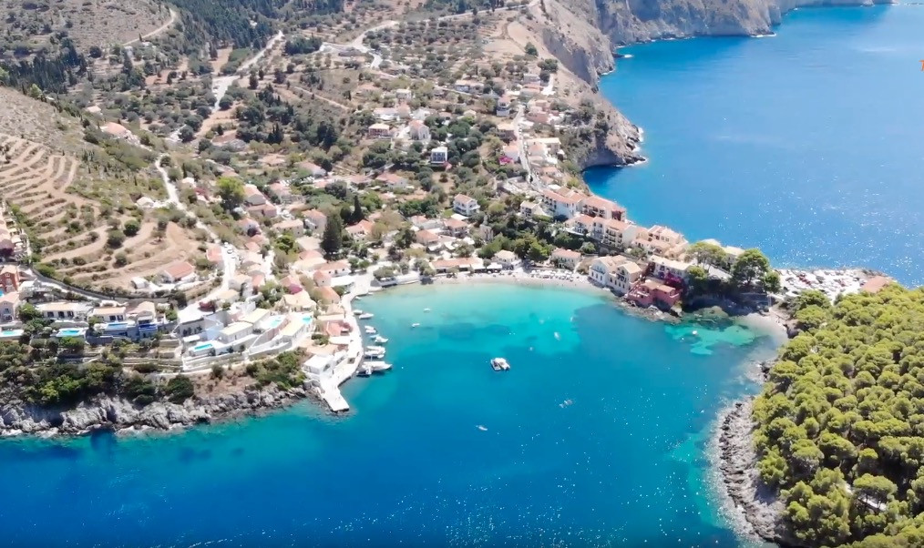 Οι απίστευτες ομορφιές της Ελλάδας από ψηλά [ΒΙΝΤΕΟ]
