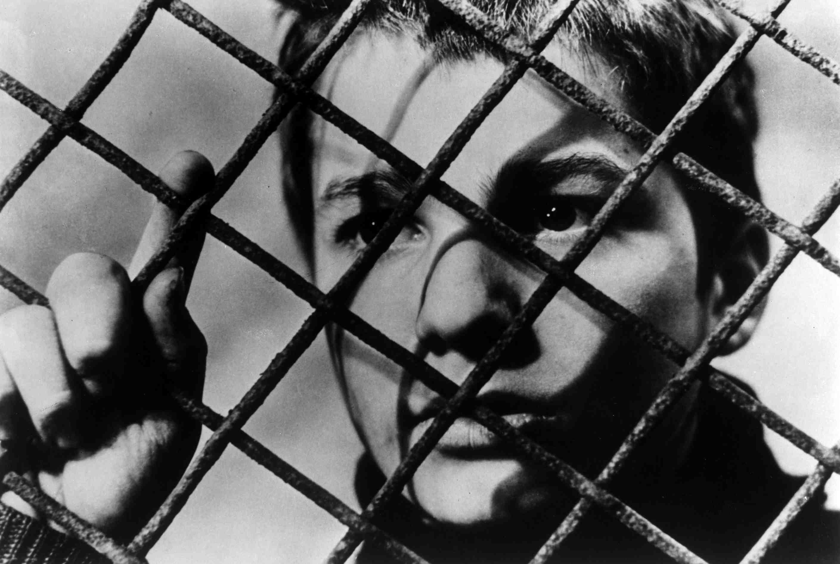 «Τα 400 Χτυπήματα»: 60 χρόνια από το σκηνοθετικό ντεμπούτο του Τρυφώ που όρισε την Νουβέλ Βαγκ