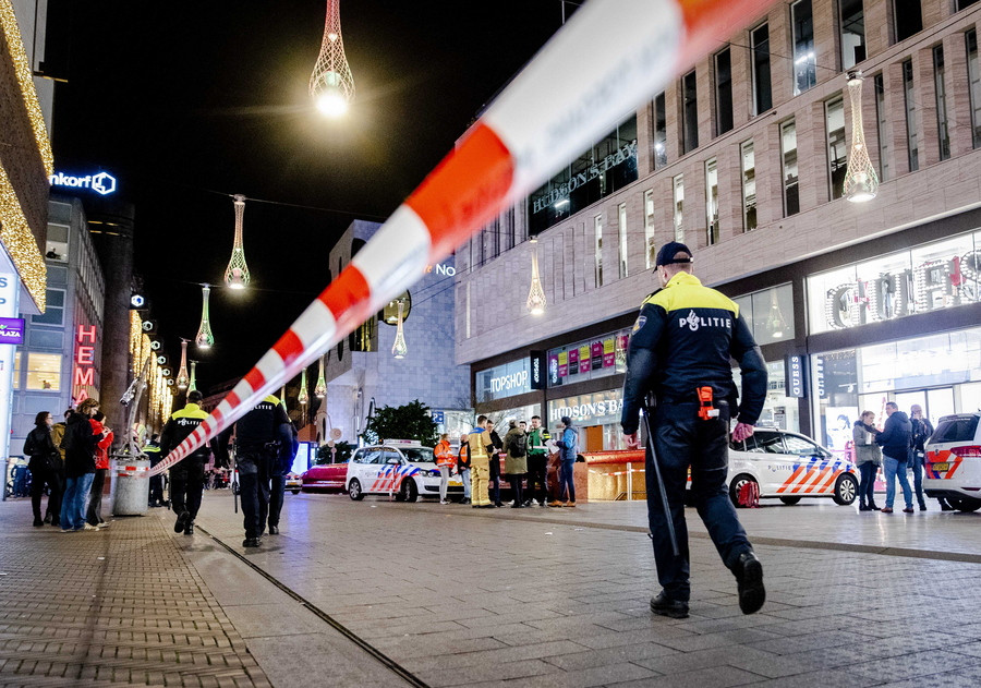 Η αστυνομία συνέλαβε 35χρονο άστεγο ως ύποπτο για την επίθεση στη Χάγη