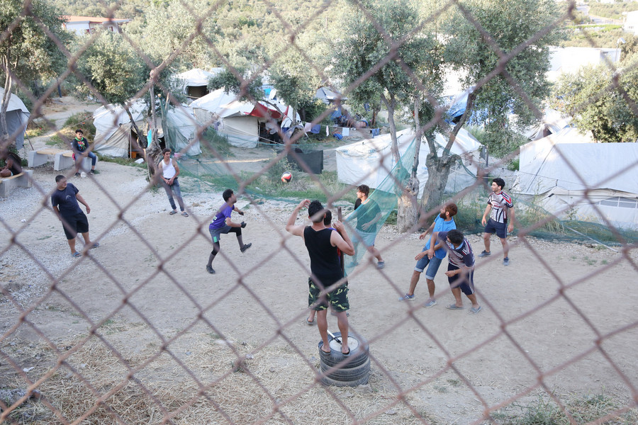 Ευάλωτα στη σεξουαλική εκμετάλλευση τα παιδιά και οι ασυνόδευτοι ανήλικοι πρόσφυγες στην Ελλάδα