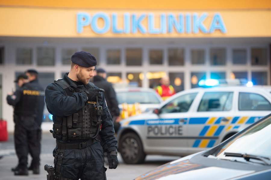 Φονική επίθεση με έξι νεκρούς σε νοσοκομείο στην Τσεχία
