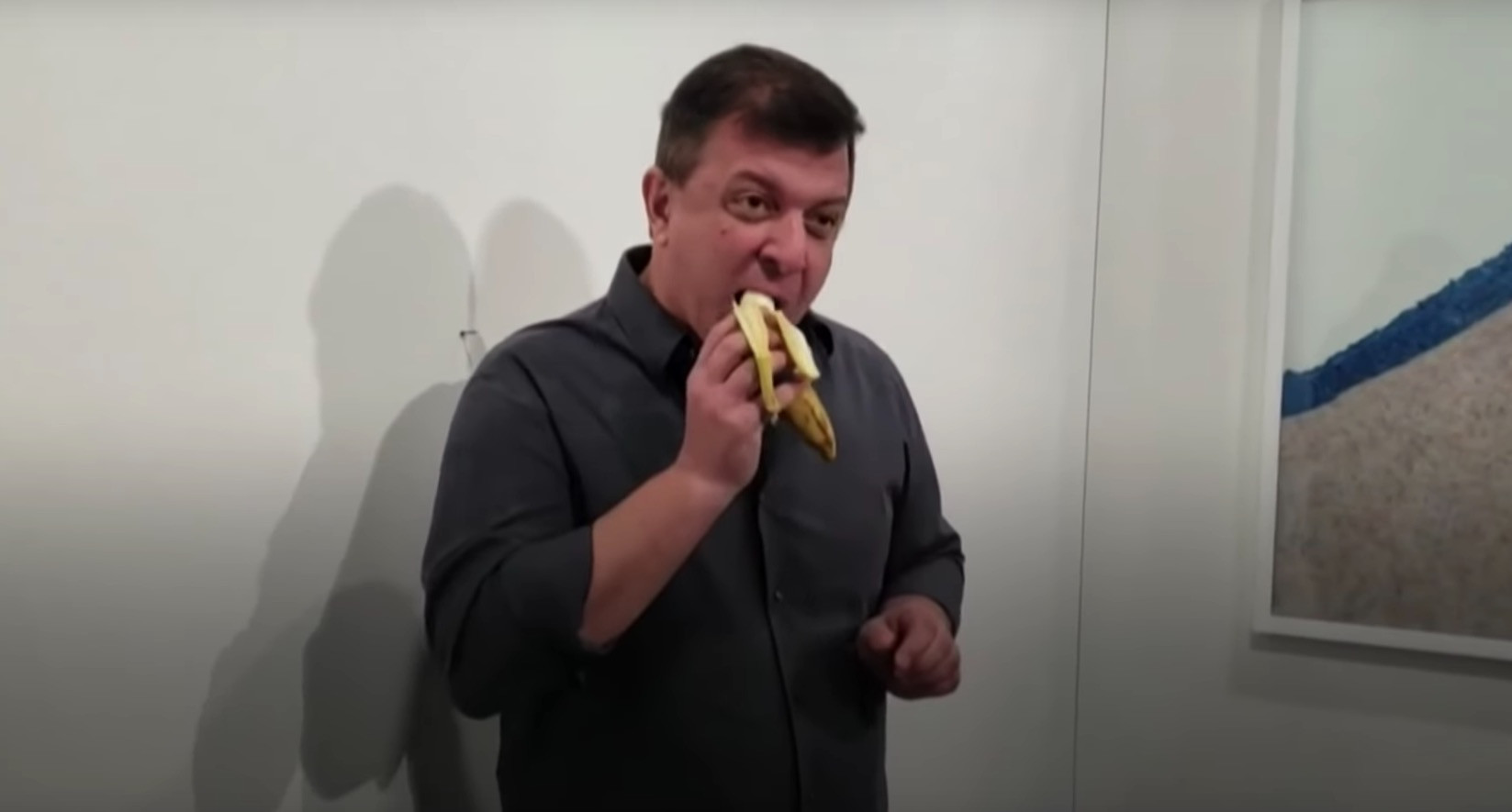 «Η μπανάνα είναι ιδέα»… αλλά πάντα μπορεί να φαγωθεί [Βίντεο]
