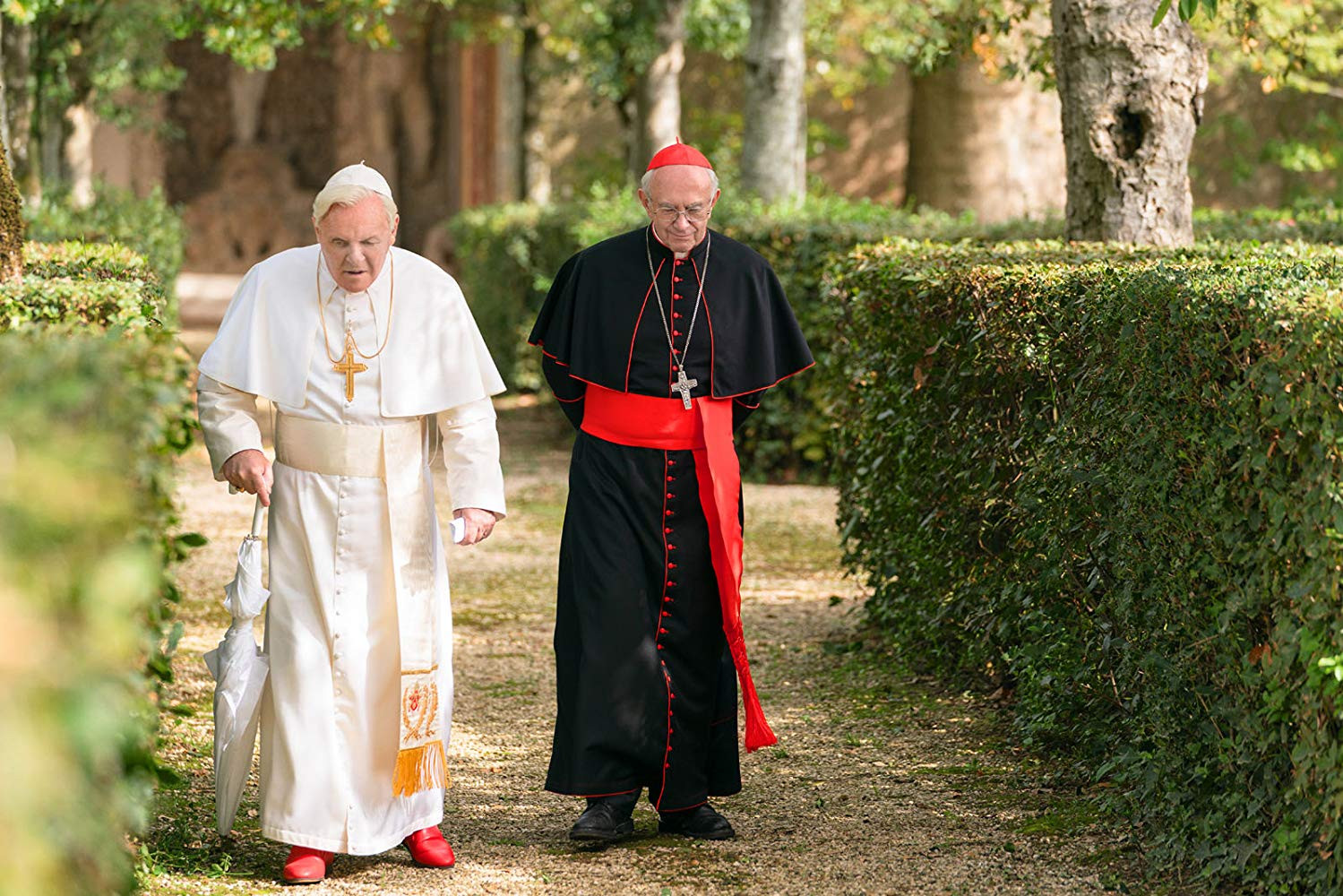 «Οι Δύο Πάπες»: Η υποκριτική μονομαχία των Τζόναθαν Πράις και Άντονι Χόπκινς
