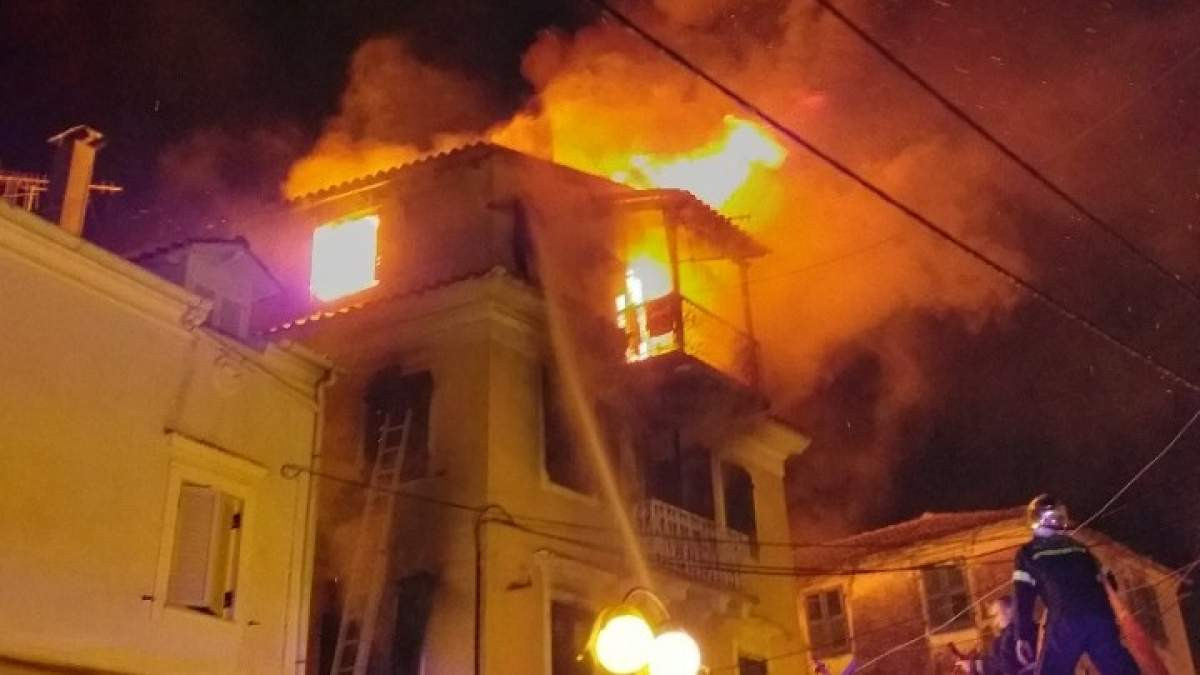 Βίντεο ντοκουμέντο από τη φωτιά στο τριώροφο της Κέρκυρας: «Καίγονται παιδιά»
